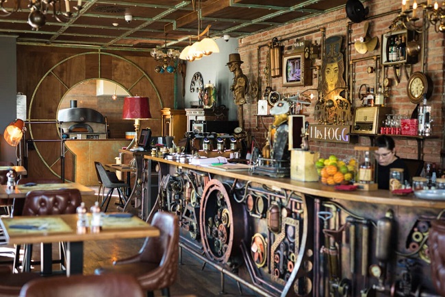 Intérieur du bar Mr Fogg de Zagreb, l'un des plus originaux de la capitale croate.